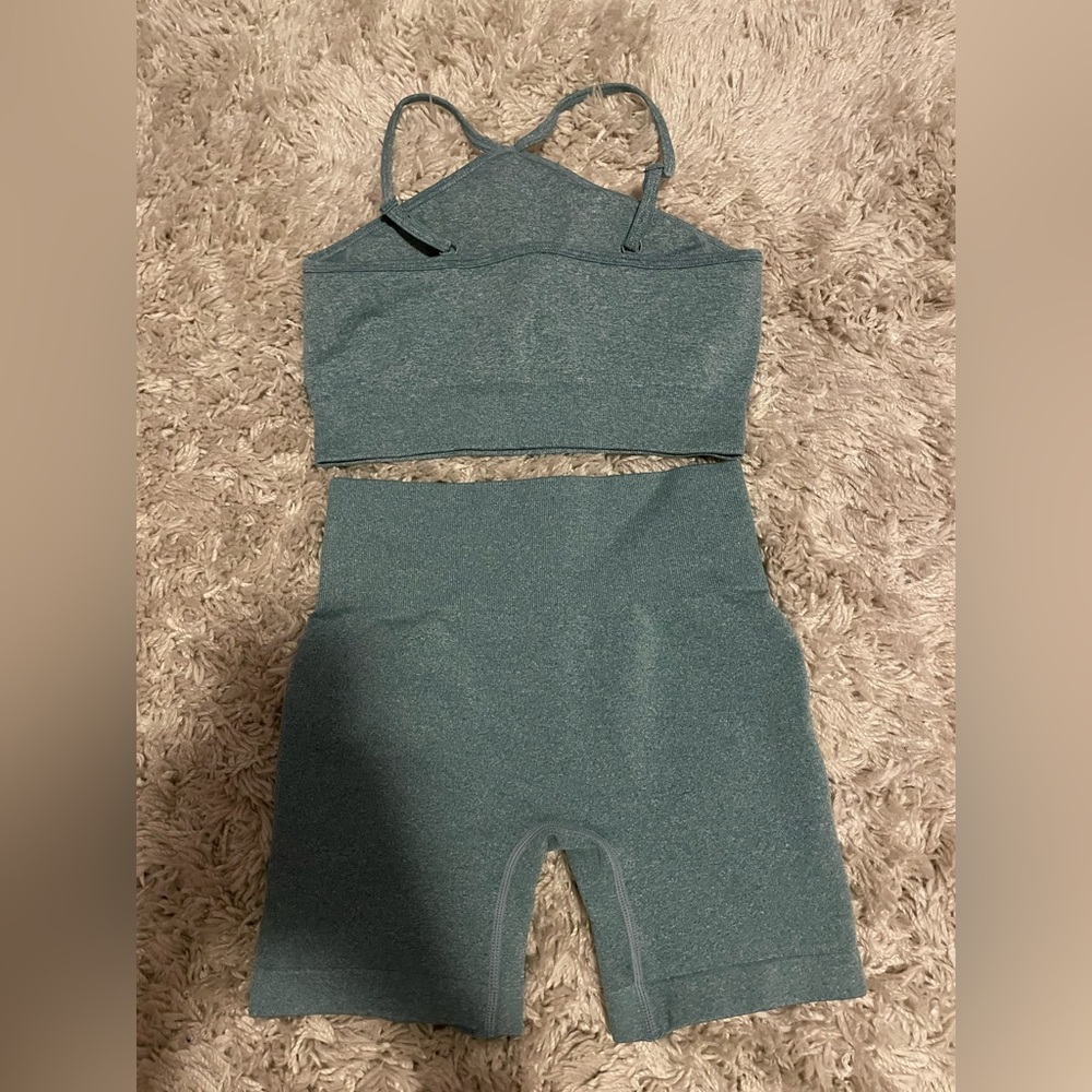 Workout set - Picture 2 of 3